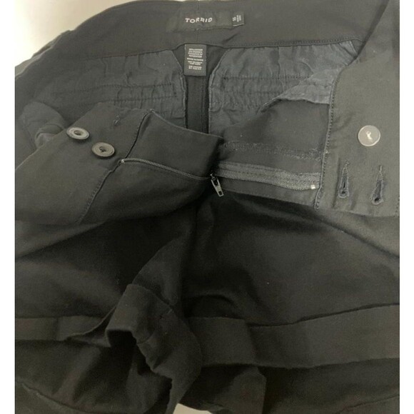 Women’s Black Cuffed Dress Shorts Size 16 – Classic Fit Flat Front - Picture 5 of 7